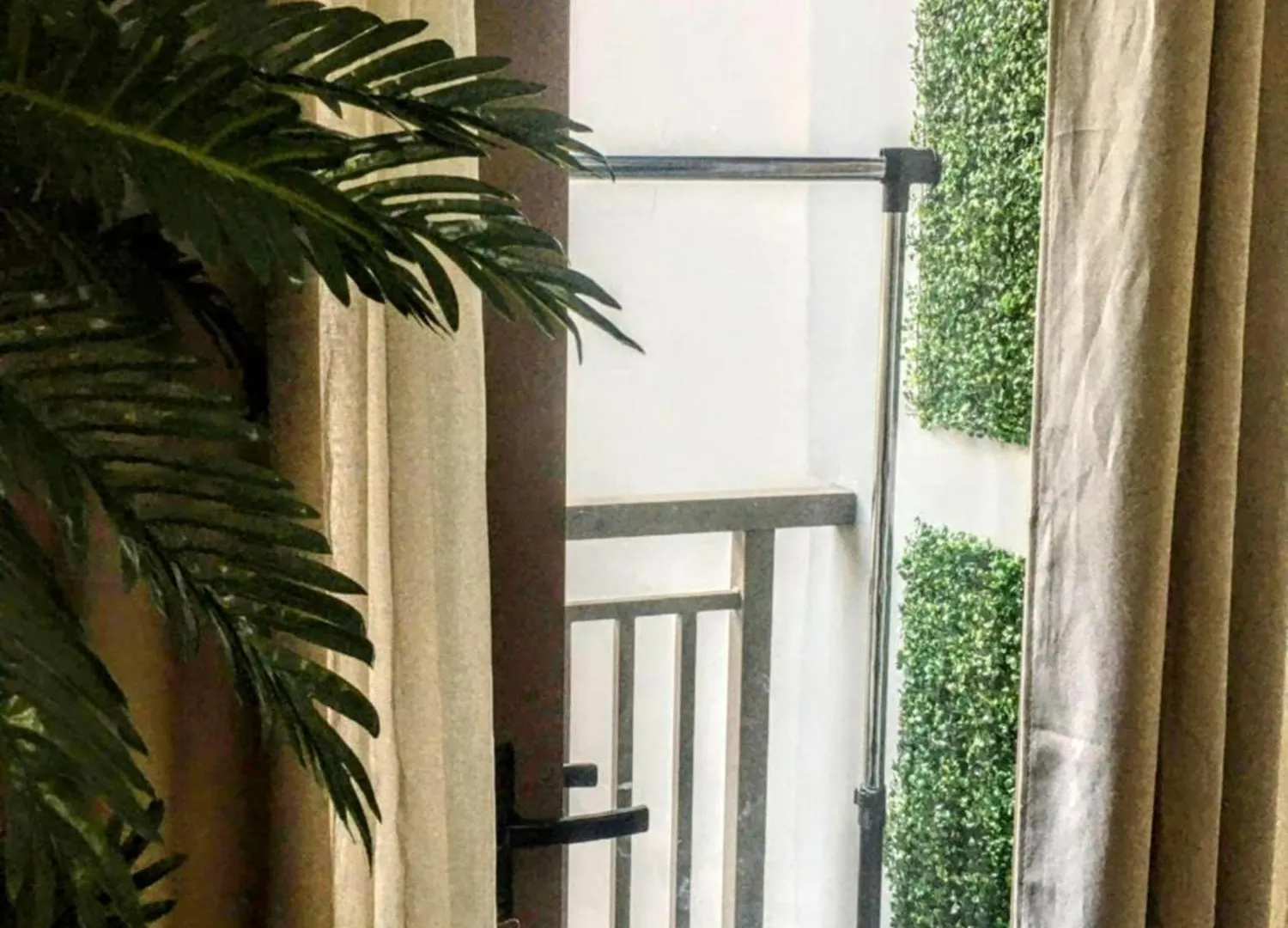 1Br With Balcony Condotel In Moa Complex, Entertainment City, Near Naia, Free Wifi, Netflix Manila