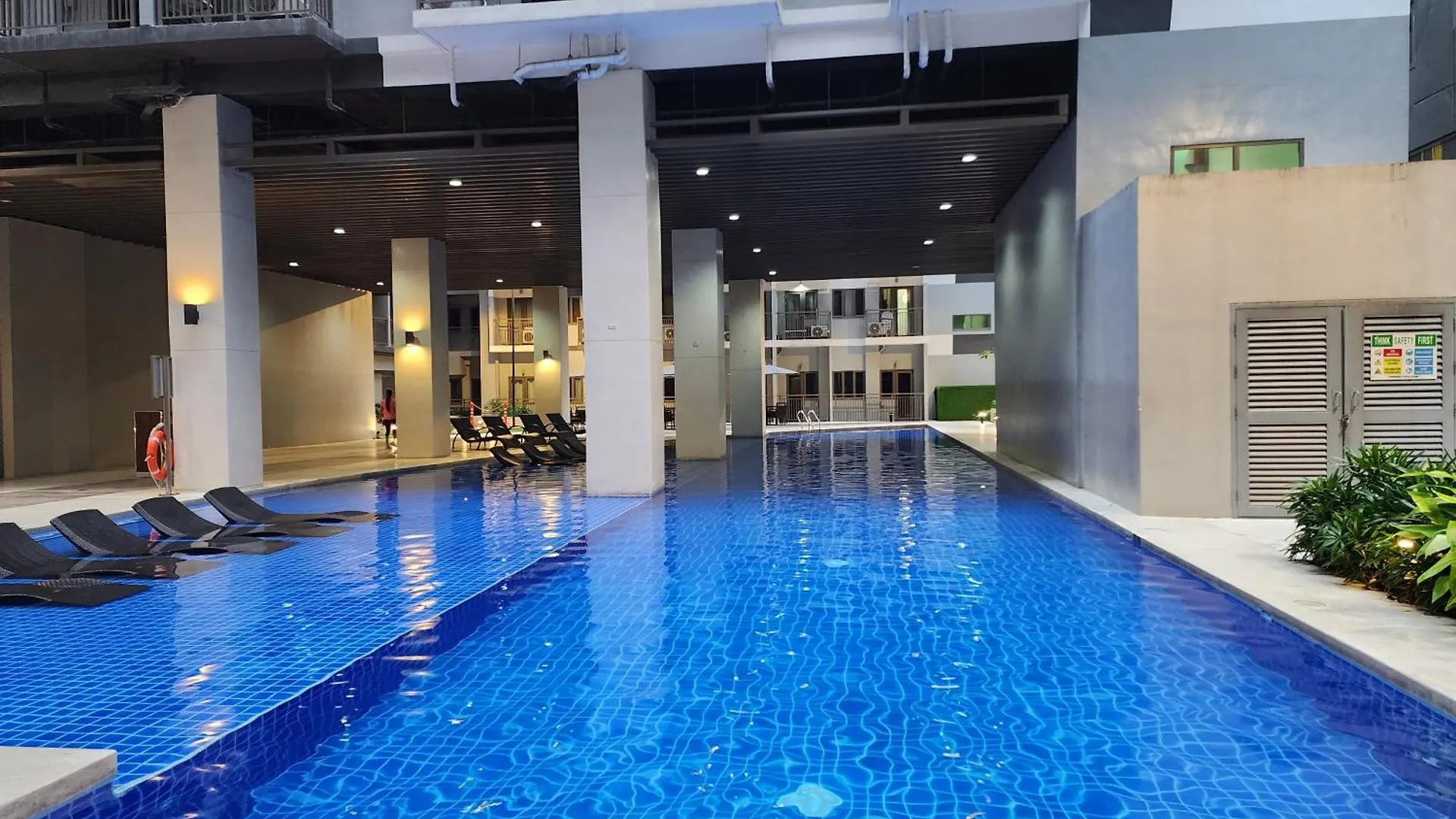Apartmán 1Br With Balcony Condotel In Moa Complex, Entertainment City, Near Naia, Free Wifi, Netflix Manila